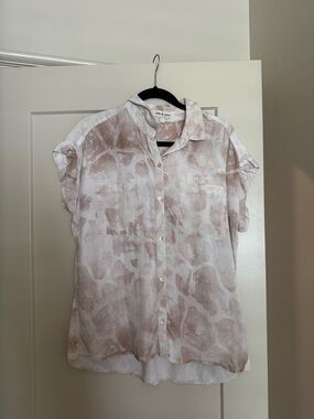 Light Pink Printed Short Sleeve Button-Up Blouse
